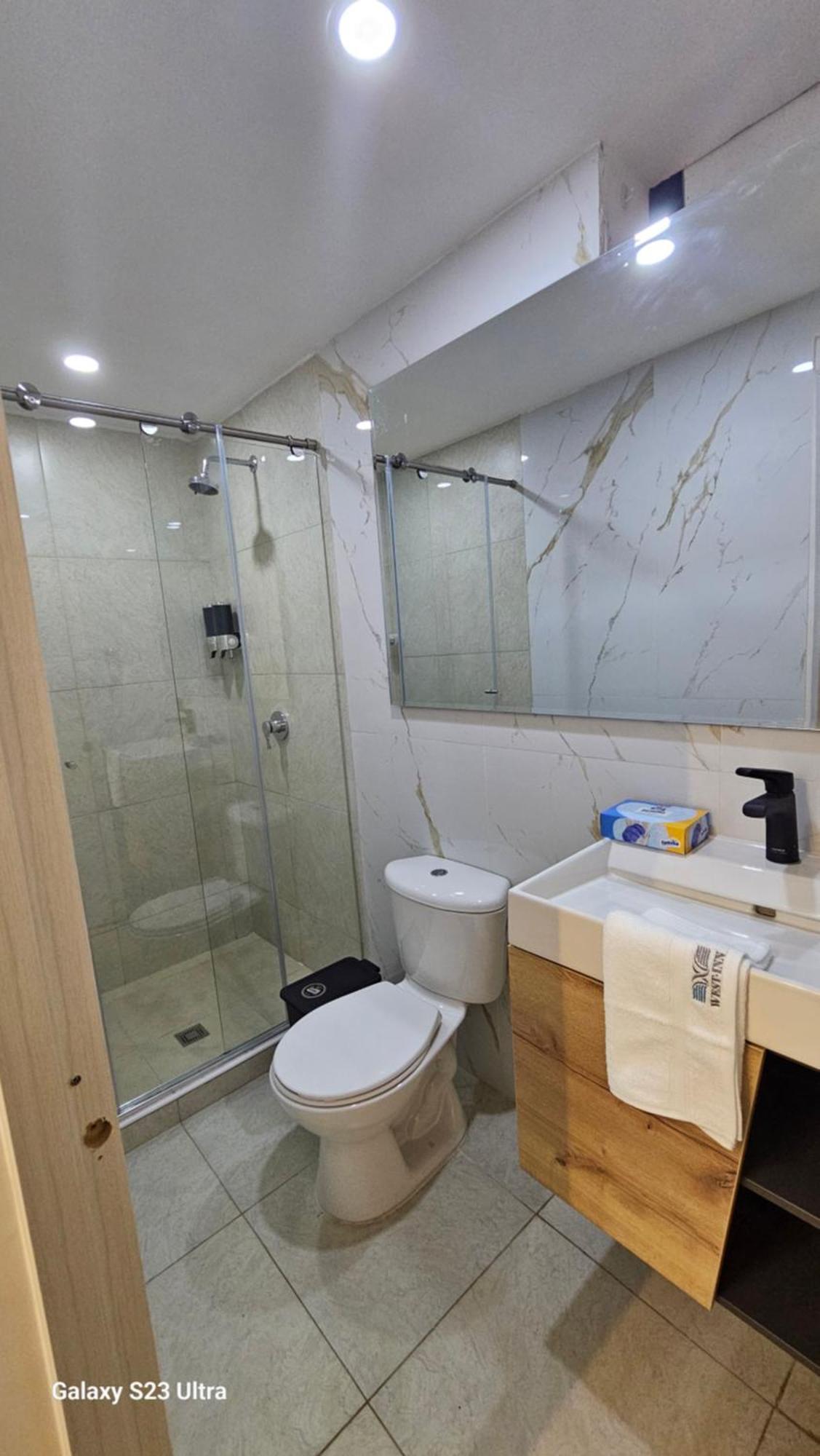 Hotel West Inn 波哥大 外观 照片